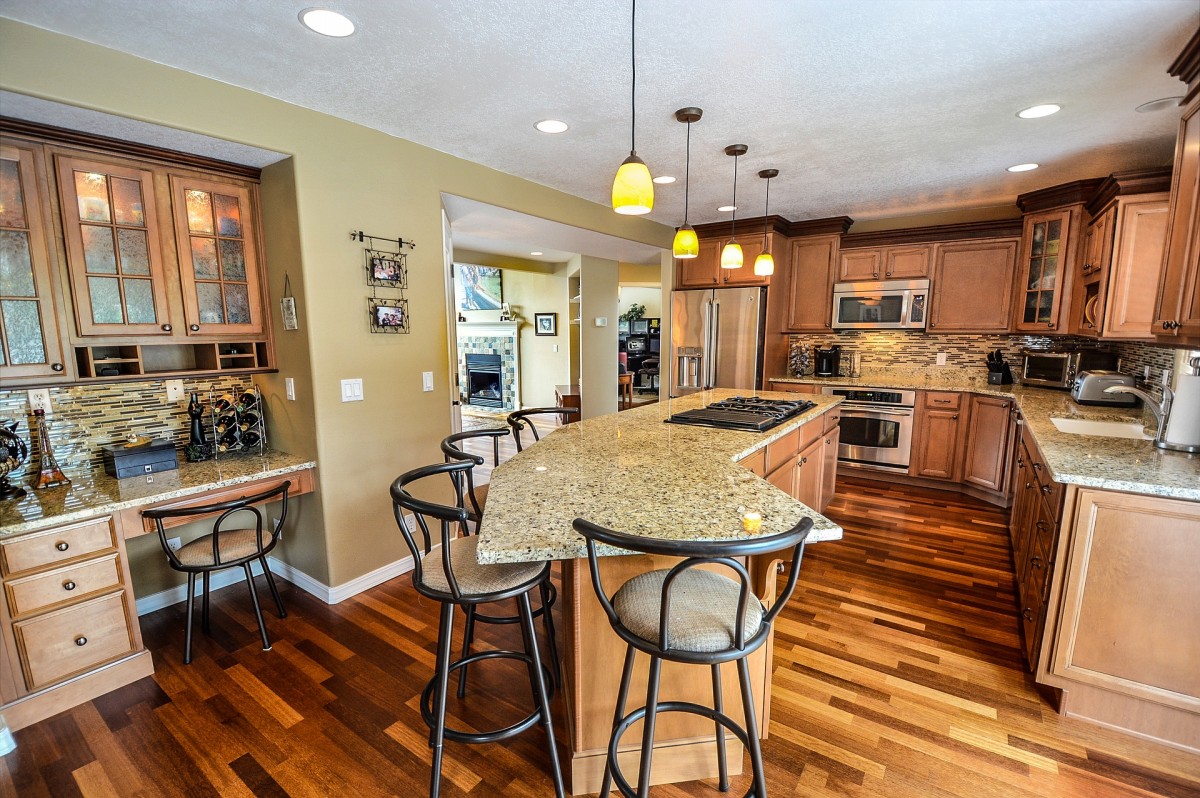 Kitchen Islands Benchtop with Open Storage